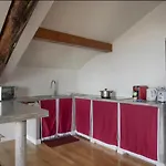 Nagi - Luxury Lägenhetshotell 3*