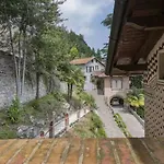 Lägenhetshotell Nagi - Luxury Albavilla