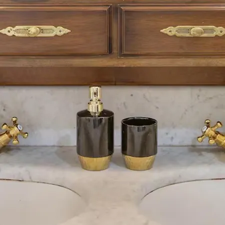 شقة فندقية Nagi - Luxury Albavilla