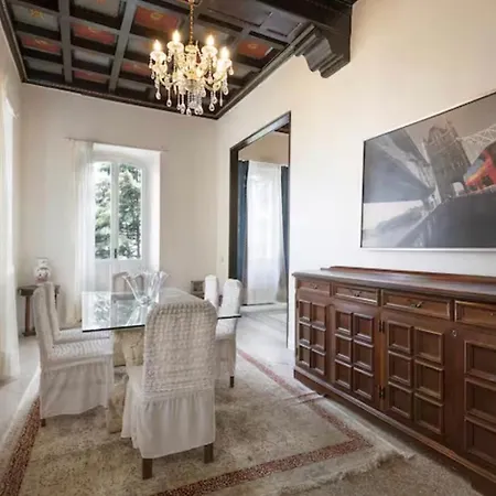 Alcaeus - Luxury 3*
